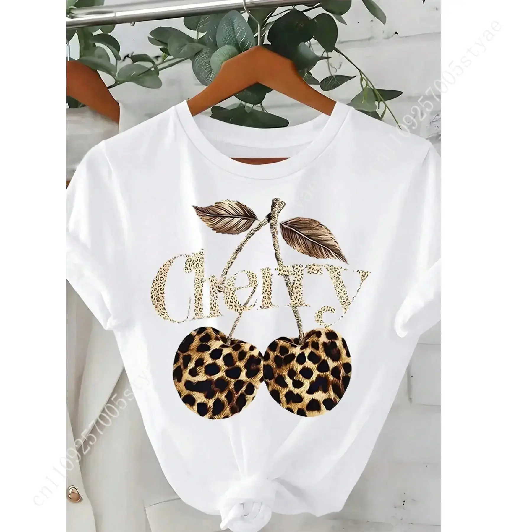 Women's Cherry & Leopard Print - Summer Quilt 评论和价格